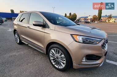 Внедорожник / Кроссовер Ford Edge 2020 в 