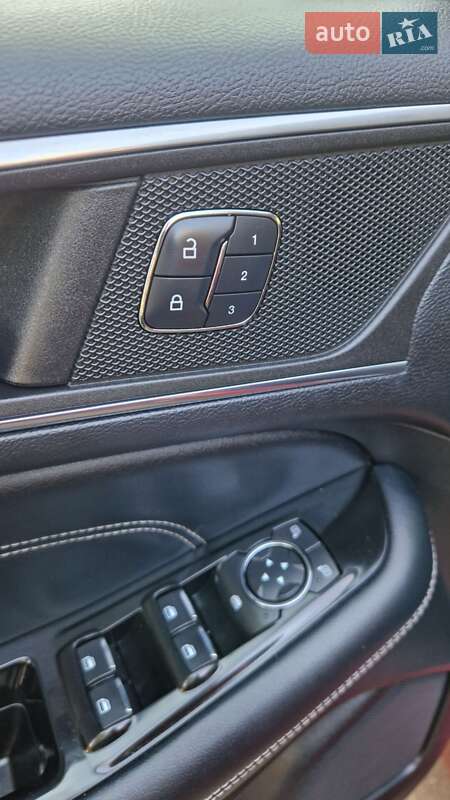 Позашляховик / Кросовер Ford Edge 2016 в Миколаєві