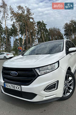 Позашляховик / Кросовер Ford Edge 2016 в 