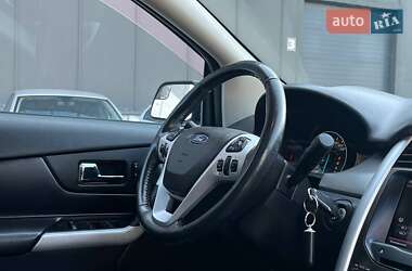 Внедорожник / Кроссовер Ford Edge 2012 в 