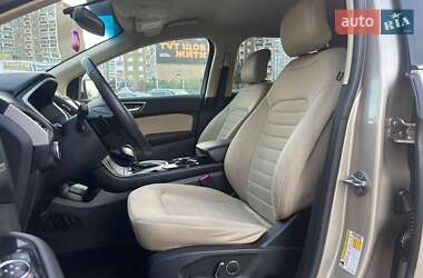 Внедорожник / Кроссовер Ford Edge 2018 в 