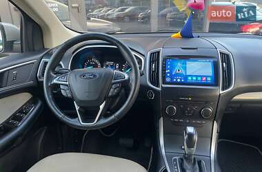 Внедорожник / Кроссовер Ford Edge 2018 в 