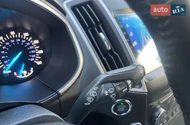 Внедорожник / Кроссовер Ford Edge 2018 в 