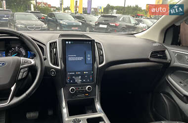 Позашляховик / Кросовер Ford Edge 2022 в 