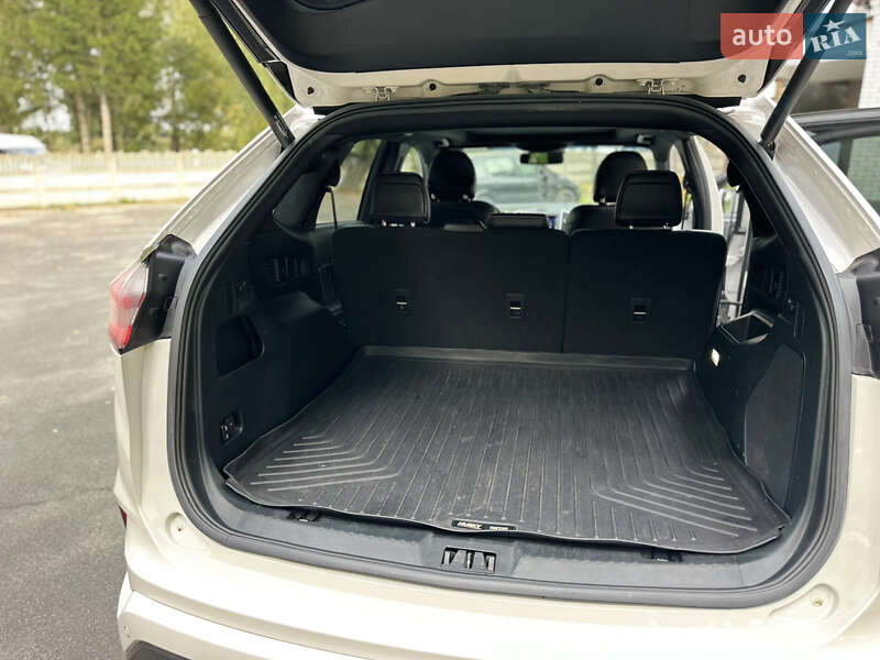 Позашляховик / Кросовер Ford Edge 2019 в Києві