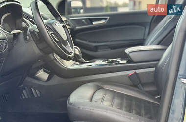 Позашляховик / Кросовер Ford Edge 2016 в 