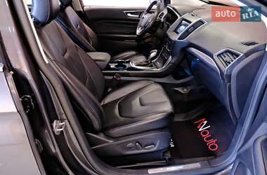 Внедорожник / Кроссовер Ford Edge 2016 в 