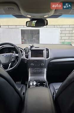 Внедорожник / Кроссовер Ford Edge 2019 в 