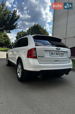Позашляховик / Кросовер Ford Edge 2014 в 