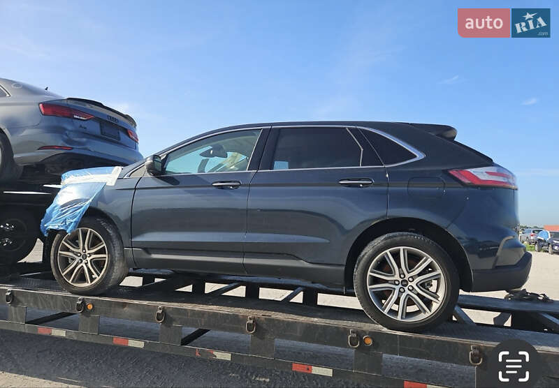 Позашляховик / Кросовер Ford Edge 2023 в 