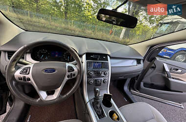 Позашляховик / Кросовер Ford Edge 2013 в 
