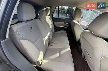 Позашляховик / Кросовер Ford Edge 2013 в 