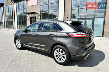 Позашляховик / Кросовер Ford Edge 2020 в 