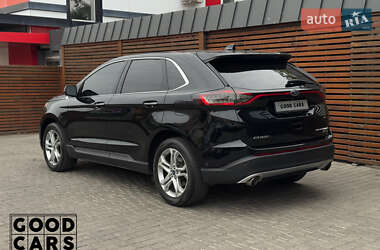 Позашляховик / Кросовер Ford Edge 2016 в 