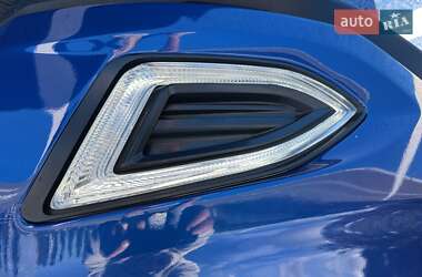 Внедорожник / Кроссовер Ford Edge 2018 в 