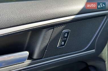 Внедорожник / Кроссовер Ford Edge 2018 в 