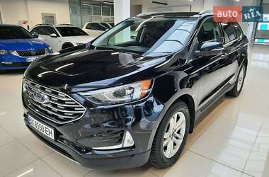 Позашляховик / Кросовер Ford Edge 2019 в 
