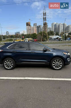 Внедорожник / Кроссовер Ford Edge 2017 в 