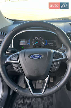 Внедорожник / Кроссовер Ford Edge 2021 в 