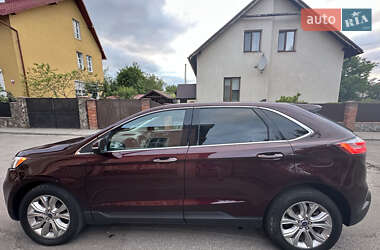 Позашляховик / Кросовер Ford Edge 2022 в 