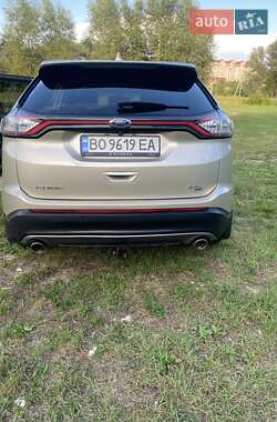 Внедорожник / Кроссовер Ford Edge 2017 в 