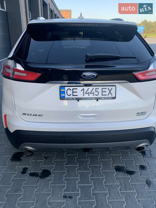 Позашляховик / Кросовер Ford Edge 2019 в Чернівцях
