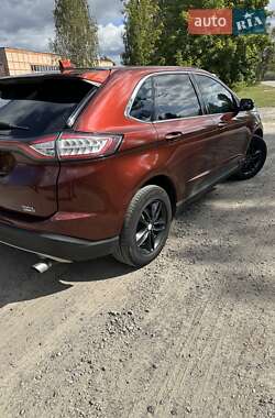 Внедорожник / Кроссовер Ford Edge 2016 в 