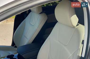 Внедорожник / Кроссовер Ford Edge 2017 в 