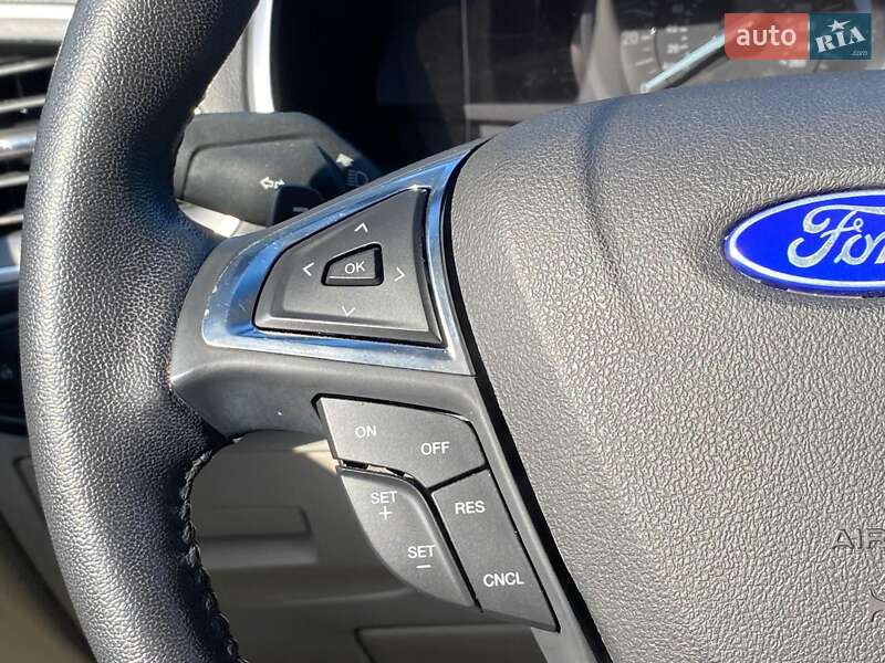 Внедорожник / Кроссовер Ford Edge 2017 в Ровно