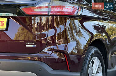 Позашляховик / Кросовер Ford Edge 2020 в 