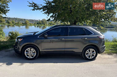 Внедорожник / Кроссовер Ford Edge 2017 в 