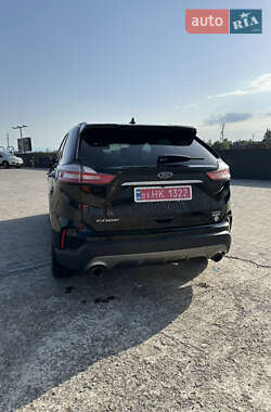 Внедорожник / Кроссовер Ford Edge 2019 в 