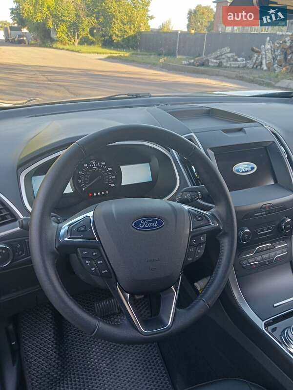 Позашляховик / Кросовер Ford Edge 2020 в Чернігові