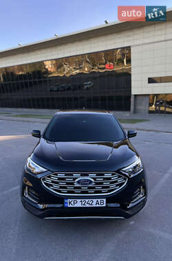 Внедорожник / Кроссовер Ford Edge 2022 в 