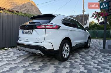 Позашляховик / Кросовер Ford Edge 2020 в 
