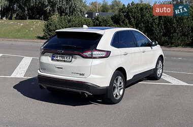 Позашляховик / Кросовер Ford Edge 2016 в 