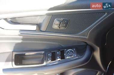 Внедорожник / Кроссовер Ford Edge 2017 в 