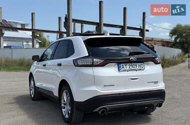 Позашляховик / Кросовер Ford Edge 2017 в 