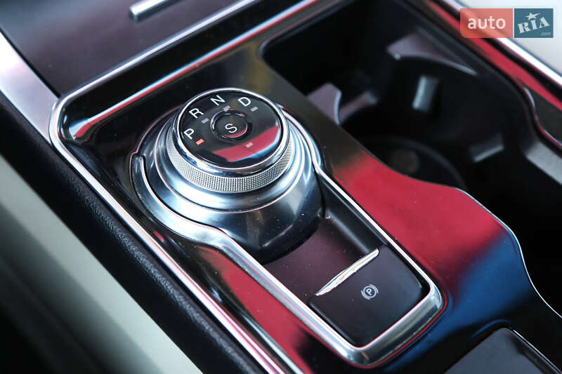 Позашляховик / Кросовер Ford Edge 2018 в Києві