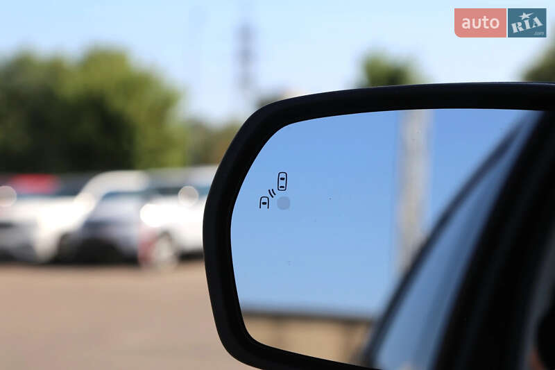 Позашляховик / Кросовер Ford Edge 2018 в Києві