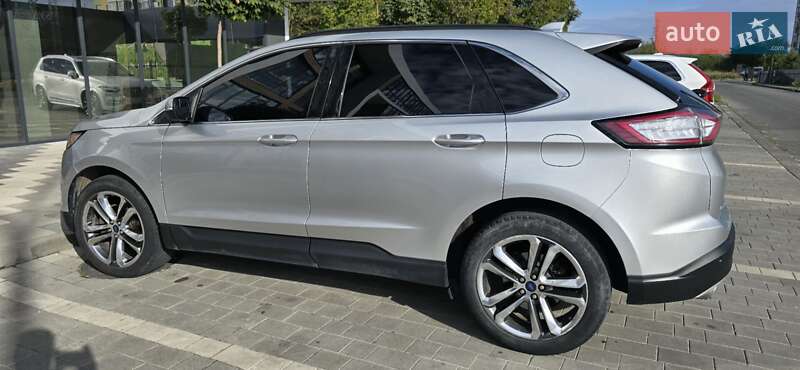Внедорожник / Кроссовер Ford Edge 2016 в Ивано-Франковске