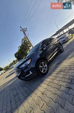 Позашляховик / Кросовер Ford Edge 2019 в 