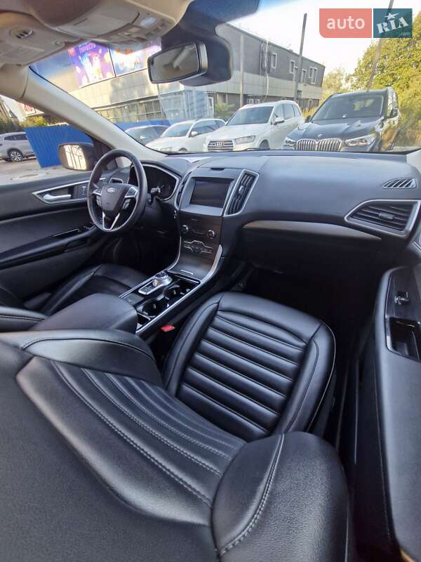 Внедорожник / Кроссовер Ford Edge 2019 в Ужгороде