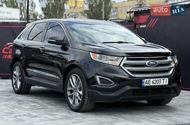 Внедорожник / Кроссовер Ford Edge 2015 в 