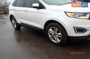 Позашляховик / Кросовер Ford Edge 2016 в 