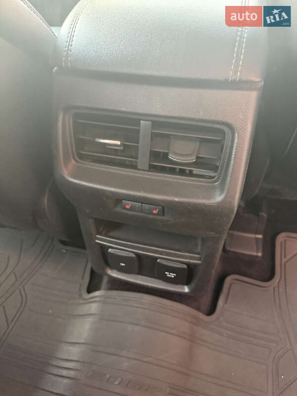 Позашляховик / Кросовер Ford Edge 2016 в Дніпрі фото 15 Позашляховик / Кросовер Ford Edge 2016 в Дніпрі