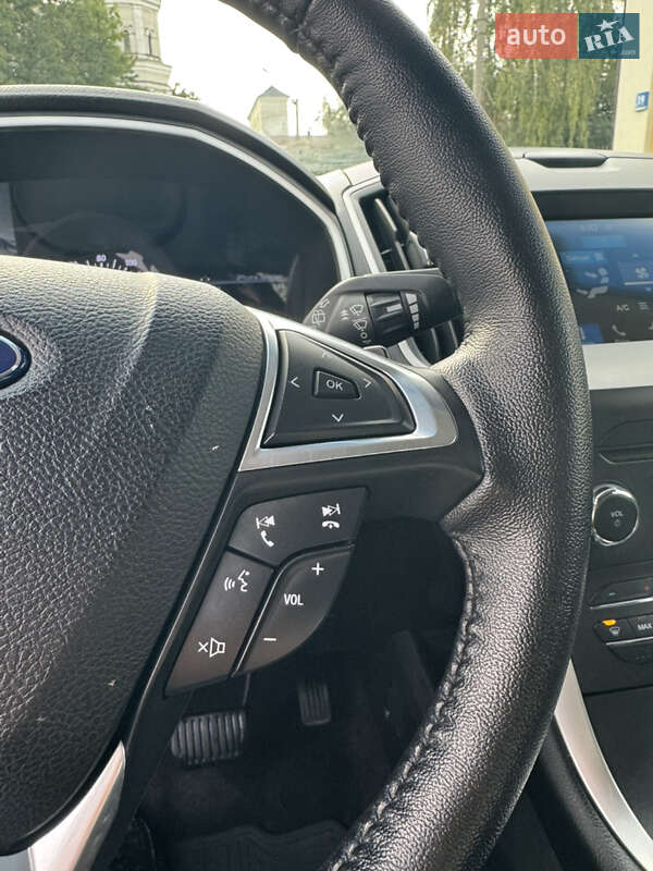 Внедорожник / Кроссовер Ford Edge 2016 в Луцке