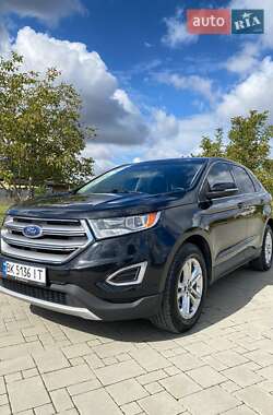 Позашляховик / Кросовер Ford Edge 2015 в 