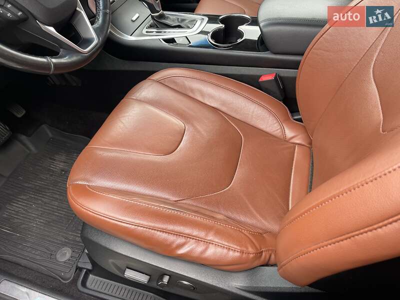 Позашляховик / Кросовер Ford Edge 2016 в Миколаєві
