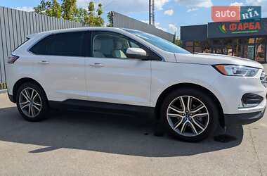 Внедорожник / Кроссовер Ford Edge 2019 в 